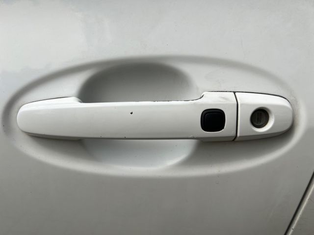 2010年 TOYOTA YARIS 1.5 G版  第5張相片
