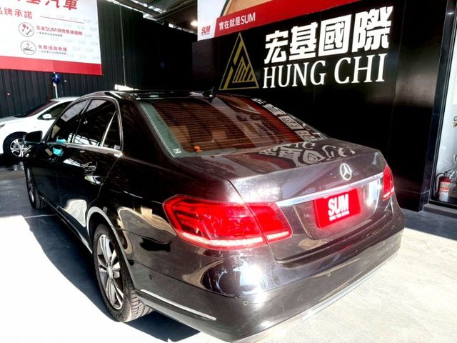 2015年 BENZ E250 2.0 Avantgarde  第3張相片