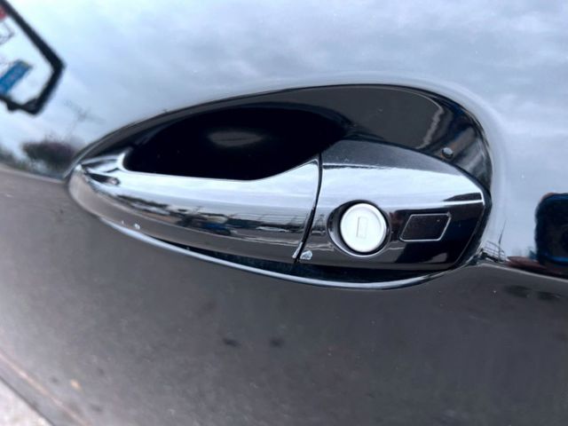 2015年 BENZ E250 2.0 Avantgarde  第6張相片