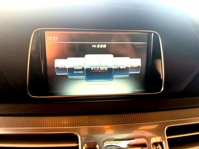 2015年 BENZ E250 2.0 Avantgarde  第11張相片
