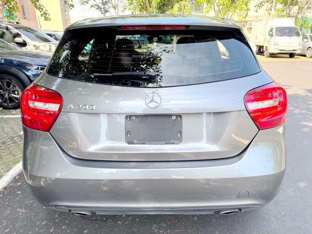 2015年 BENZ A200 1.6 W176  第4張相片