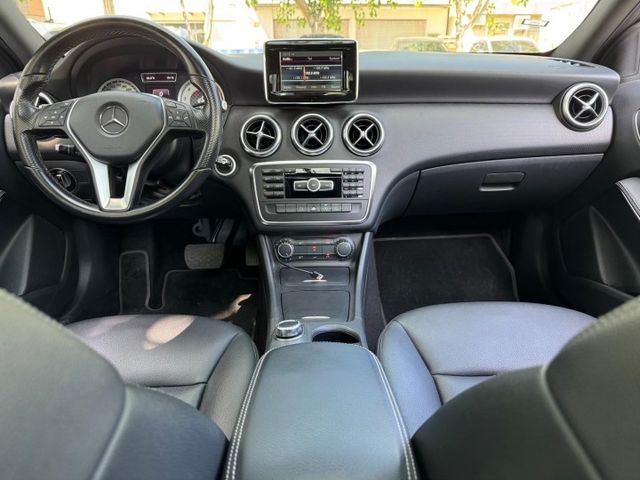 2015年 BENZ A200 1.6 W176  第8張相片
