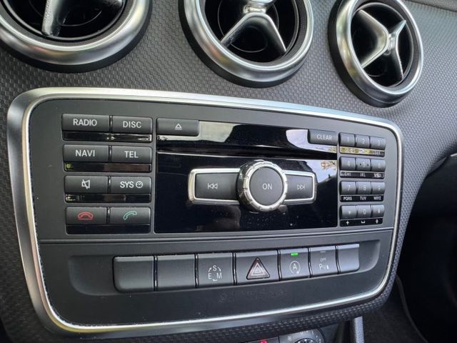 2015年 BENZ A200 1.6 W176  第11張相片