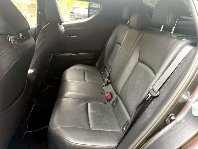 2021年 TOYOTA CHR 1.2 豪華版  第6張相片