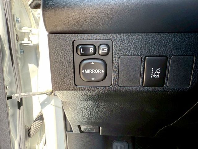 2017年 TOYOTA RAV4 2.0 豪華版  第14張相片