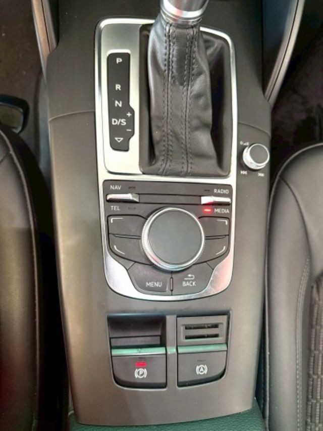 2014年 AUDI A3 Sportback 1.4 30TFSI  第12張相片