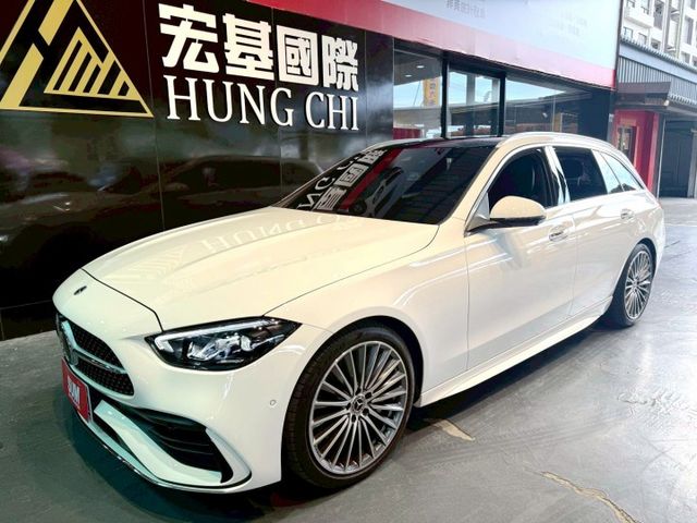 2024年 BENZ C300 Estate 2.0 旅行車 僅跑9千  第1張相片