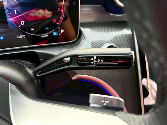 2024年 BENZ C300 Estate 2.0 旅行車 僅跑9千  第11張相片