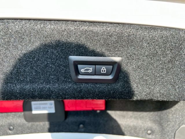 2020年 BMW 320i G20  第5張相片