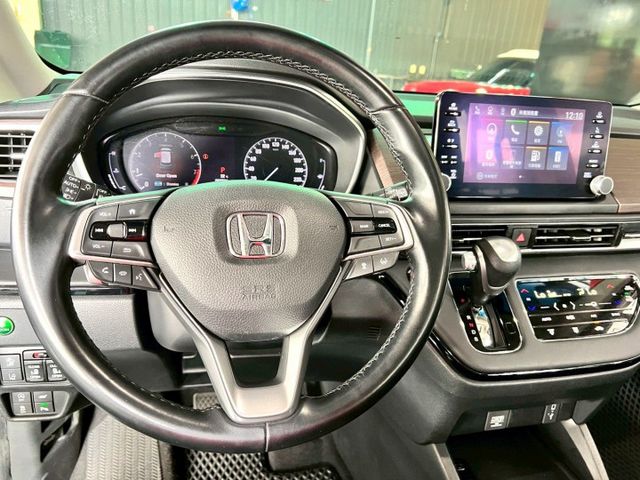 2021年 HONDA ODYSSEY 2.4 登峰版 7人座  第12張相片