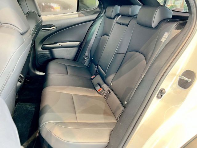 2023年 LEXUS UX250H 2.0 豪華版  第8張相片