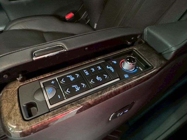 2023年 TOYOTA ALPHARD 2.5 油電 極低里程  第17張相片