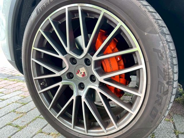 porsche Caenne凱彥3.0白  第9張相片