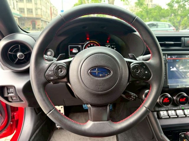 Subaru  BRZ 2.4  第10張相片
