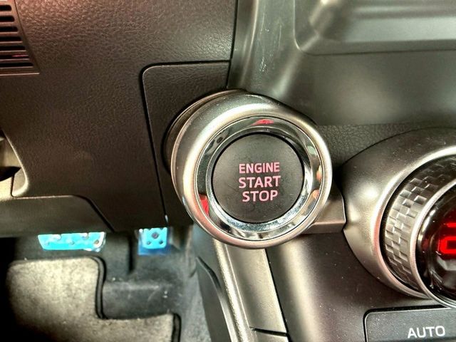 Subaru  BRZ 2.4  第12張相片