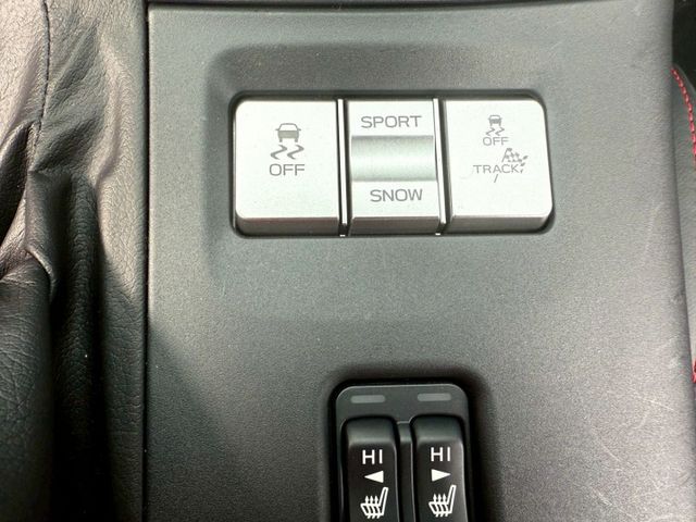 Subaru  BRZ 2.4  第13張相片