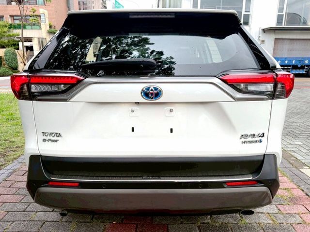2019 RAV4 HYBRID 4WD  第4張相片