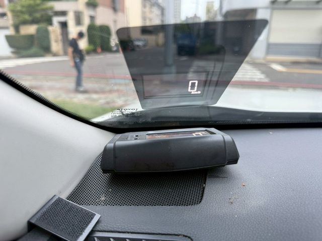 2019 RAV4 HYBRID 4WD  第12張相片