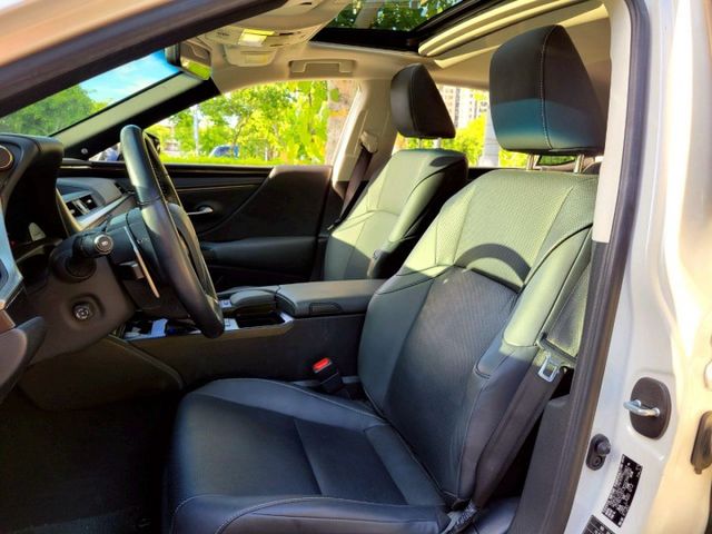 LEXUS ES200 豪華  第9張相片