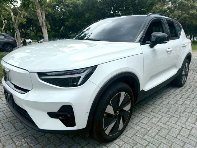 VOLVO XC40  第1張相片