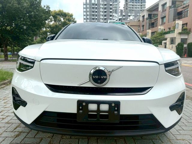 VOLVO XC40  第2張相片