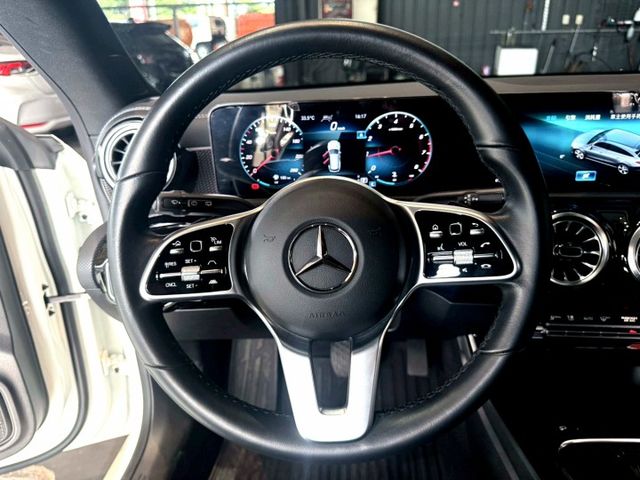 CLA200 SB 旅行車  第16張相片