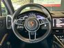 2020 Cayenne 3.0 ✅豪華性能休旅，外型霸氣✅V6 渦輪引擎，動力強勁順暢✅精緻內裝＋頂級駕馭科技  第6張縮圖
