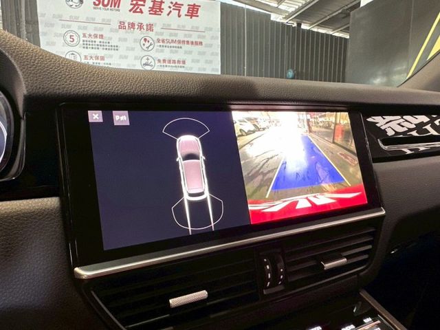 2020 Cayenne 3.0 ✅豪華性能休旅，外型霸氣✅V6 渦輪引擎，動力強勁順暢✅精緻內裝＋頂級駕馭科技  第12張相片