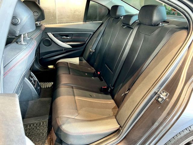 2012 BMW 320i Sport✅德系運動房車，外型俐落有型✅後驅設定，操控靈活穩定  第5張相片