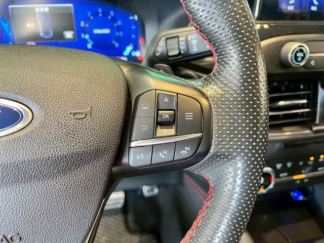 2022 Kuga AWD ST-Line X✅運動化外觀，霸氣十足✅渦輪引擎＋四輪驅動✅ 豪華運運動套件＋完整安全科技  第9張相片