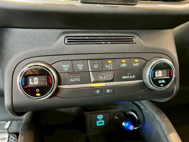 2022 Kuga AWD ST-Line X✅運動化外觀，霸氣十足✅渦輪引擎＋四輪驅動✅ 豪華運運動套件＋完整安全科技  第13張相片