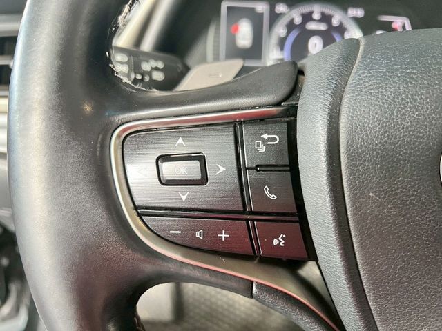 2021 ES200 豪華版 ✅豪華中大型房車，外型典雅大器 ✅2.0引擎，順暢省油、靜肅性佳 ✅豪華內裝＋完整安全配備  第8張相片