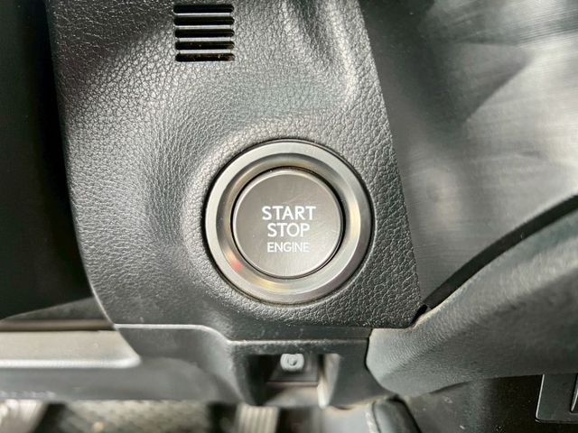 2021 ES200 豪華版 ✅豪華中大型房車，外型典雅大器 ✅2.0引擎，順暢省油、靜肅性佳 ✅豪華內裝＋完整安全配備  第11張相片