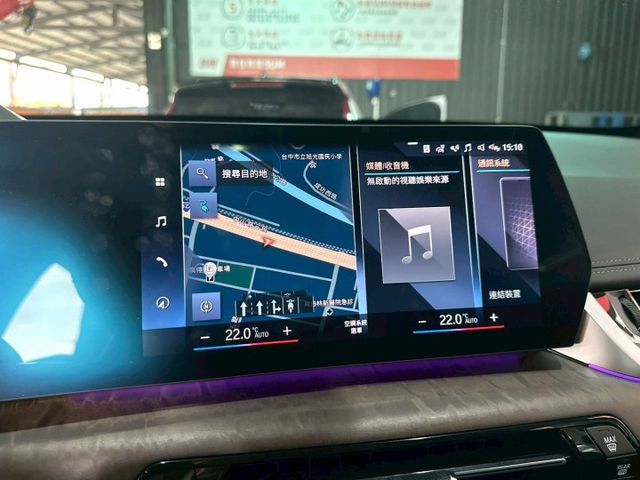 2023 iX1 ✅純電豪華休旅，外型俐落、科技感滿分✅動力強勁、加速迅速✅續航實用、配備豐富，日常通勤與家庭都合適  第15張相片