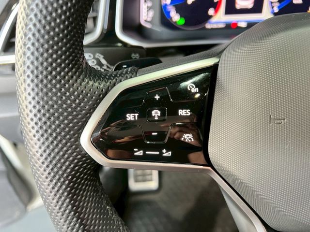 2022 T-Roc 330 R-Line Performance✅2.0動力強勁✅R-Line運動套件✅車況佳  第9張相片