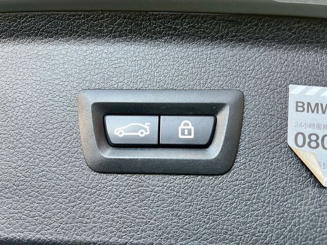 2016 220i✅實用又有質感的MPV，空間靈活運用✅引擎順暢省油，駕馭依然保有 BMW 操控手感✅配備齊全、乘坐舒適  第4張相片