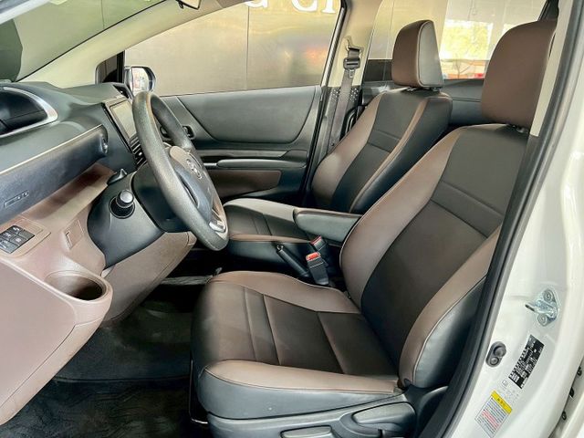 2022 Sienta 5人座豪華 ✅實用型MPV，外型活潑好停好開✅省油順暢，通勤代步超輕鬆✅配備齊全，空間靈活好運用  第5張相片