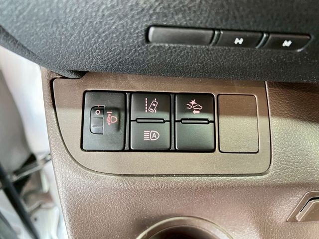 2022 Sienta 5人座豪華 ✅實用型MPV，外型活潑好停好開✅省油順暢，通勤代步超輕鬆✅配備齊全，空間靈活好運用  第12張相片