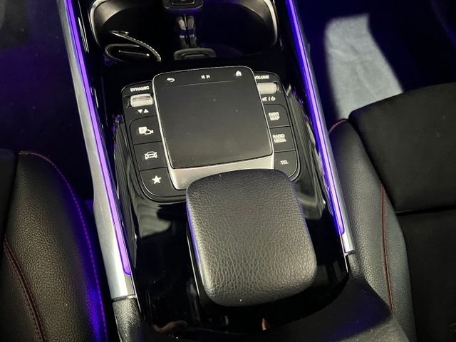 2020 M-BENZ GLB200 ✅豪華都會休旅，外型方正實用 ✅渦輪引擎，動力順暢省油✅奔馳質感內裝＋完整安全配備  第13張相片