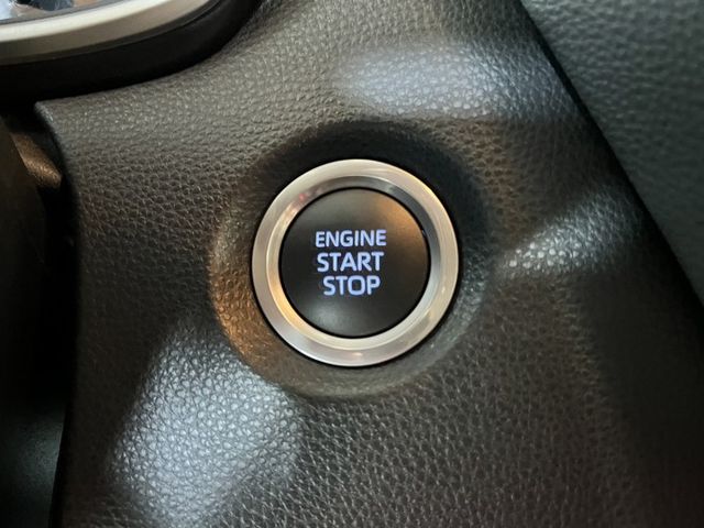 2022 Corolla Sport 旗艦版 ✅運動化外型，質感動感兼具✅加速順暢，操控靈活✅旗艦版配備，安全與舒適兼具  第11張相片