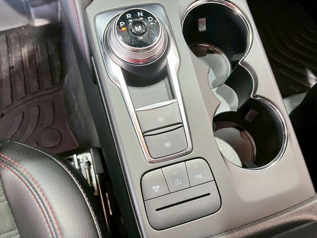 2023 Ford Kuga EcoBoost 250 AWD ST-Line X  第13張相片