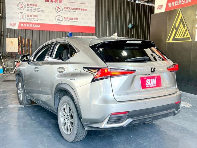 2019 NX200 菁英Plus版✅豪華休旅房車，質感時尚✅引擎順暢安靜、乘坐舒適✅菁英Plus配備齊全，安全又便利  第2張相片