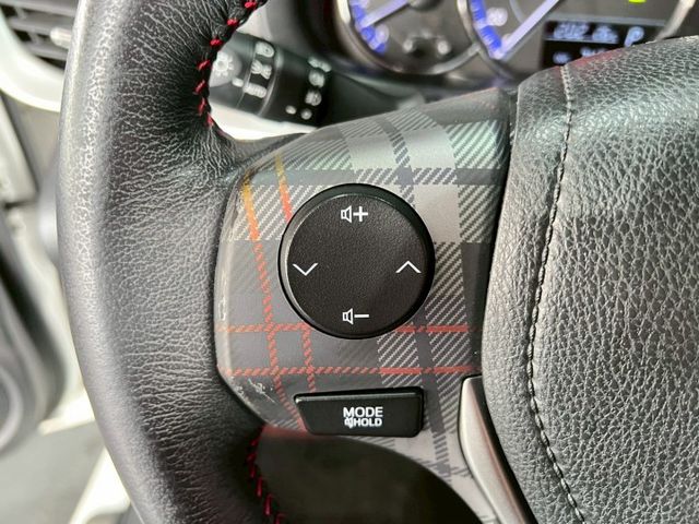 2018 TOYOTA Yaris S版 ✅ 小巧掀背好開好停 ✅ 省油耐用、保養簡單 ✅ S 配備實用，通勤代步首選  第8張相片