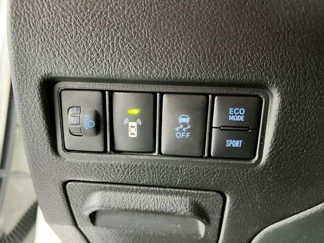 2018 TOYOTA Yaris S版 ✅ 小巧掀背好開好停 ✅ 省油耐用、保養簡單 ✅ S 配備實用，通勤代步首選  第14張相片