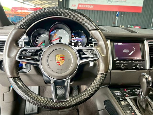 2015 Porsche Macan S  第8張相片