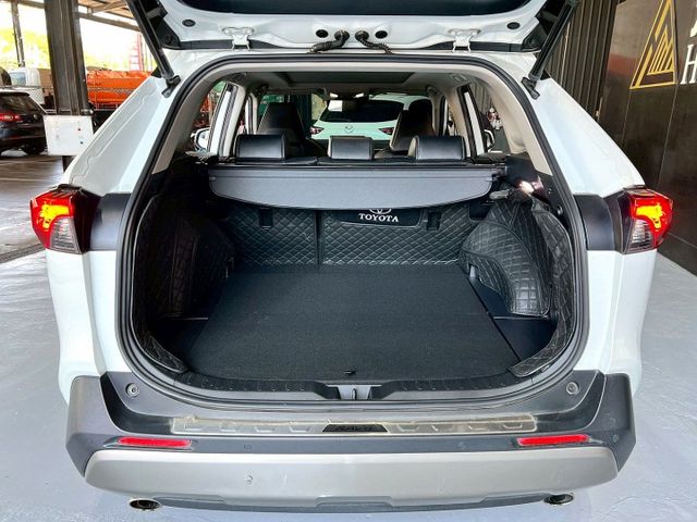 2023 Toyota RAV4 2.5 Hybrid旗艦4WD  第3張相片