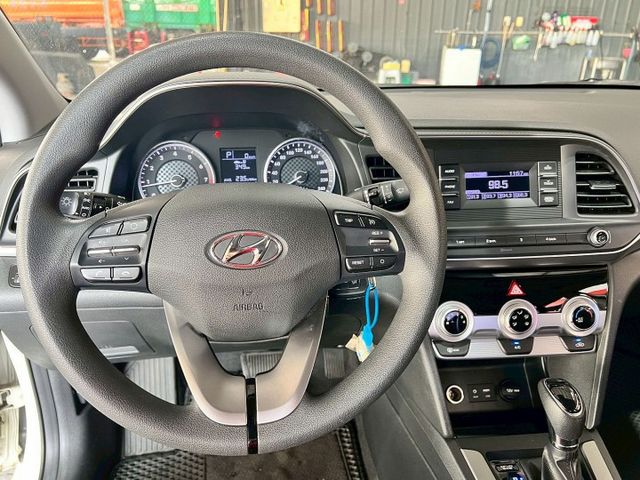 2022 Hyundai Elantra 經典型  第7張相片