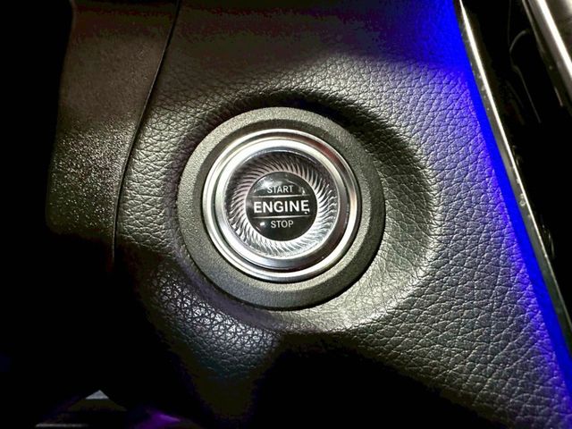 2020 M-Benz GLC Coupe GLC300 4MATIC  第12張相片