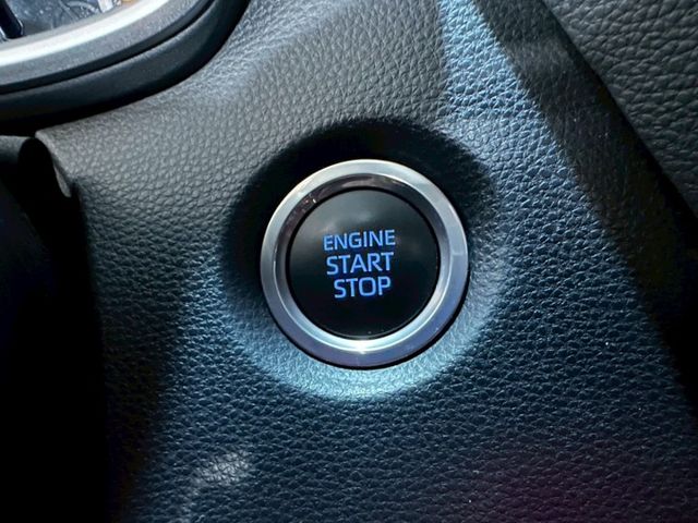 旗艦影音版 原鈑件/換檔撥片/倒車顯影/免鑰/盲點偵測/ACC/抬頭顯示/電動座椅/恆溫空調/雙前電熱椅/CarPlay  第11張相片