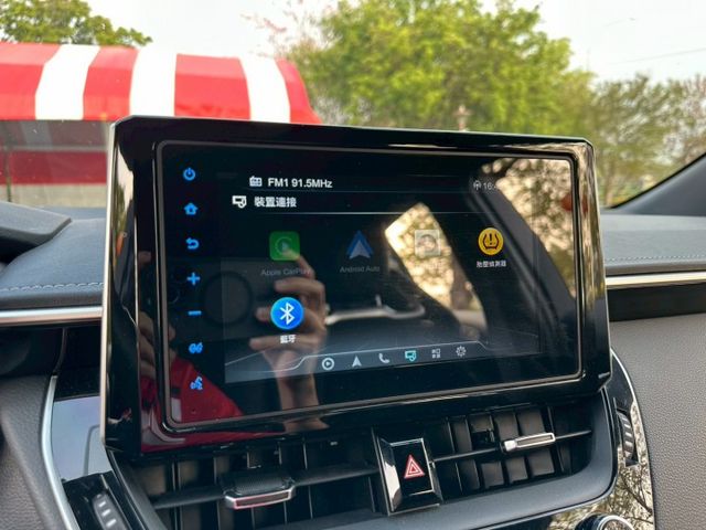 旗艦影音版 原鈑件/換檔撥片/倒車顯影/免鑰/盲點偵測/ACC/抬頭顯示/電動座椅/恆溫空調/雙前電熱椅/CarPlay  第15張相片
